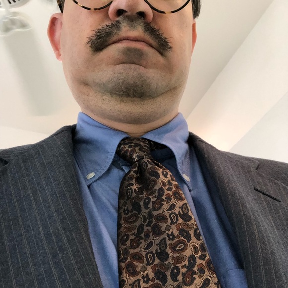 Man of action suit - Picture 5 of 7